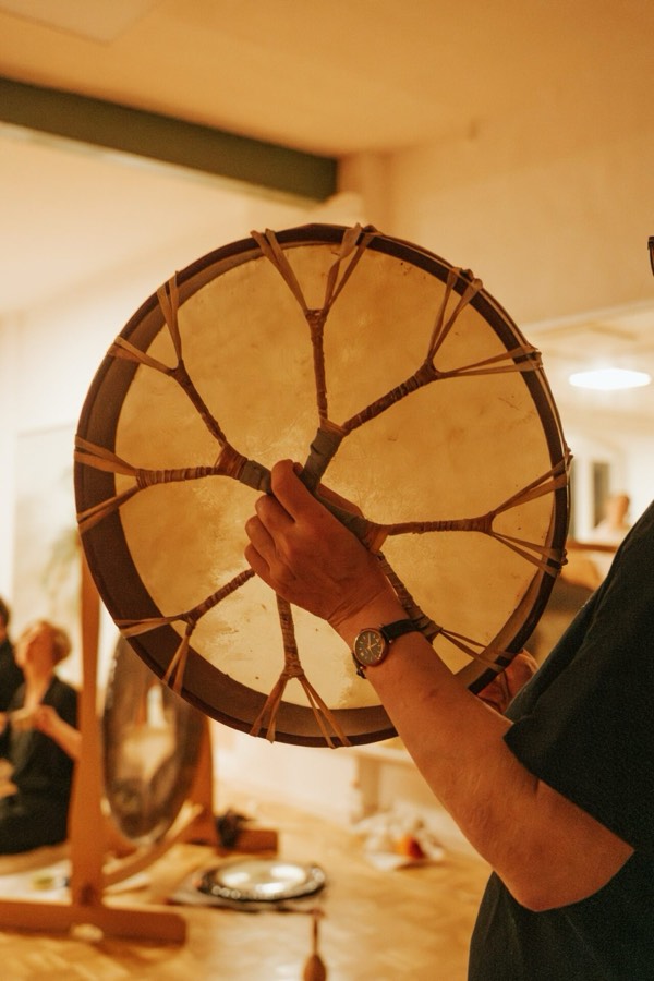Sacred Gongs, Multi Gong Meditation im Idogo-Haus Stuttgart