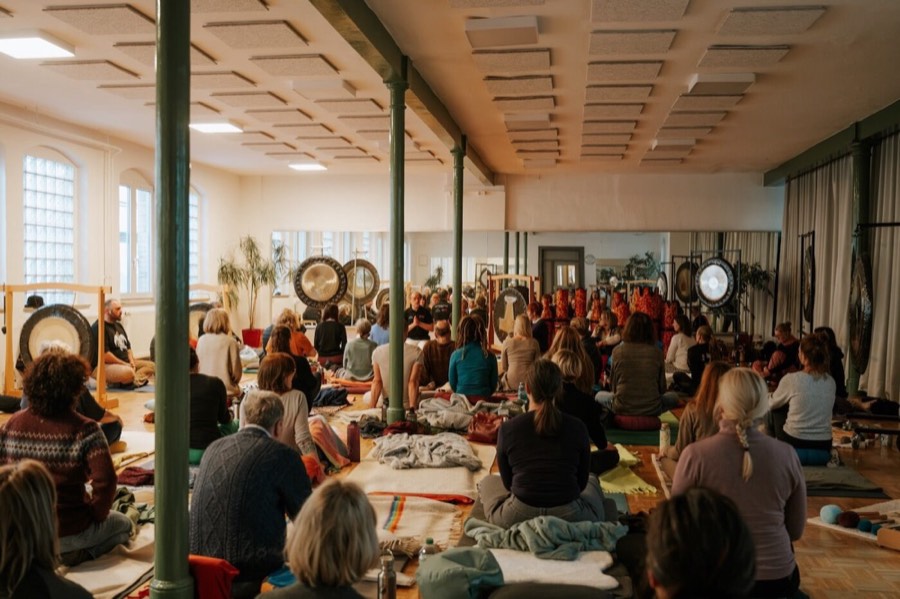 Sacred Gongs, Multi Gong Meditation im Idogo-Haus Stuttgart